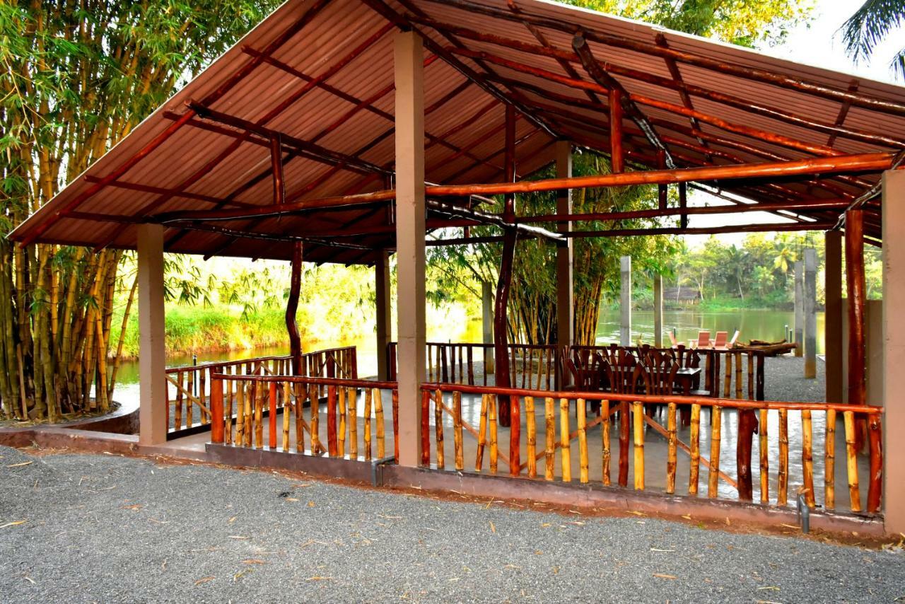 Pelican Lake Udawalawe Exterior foto